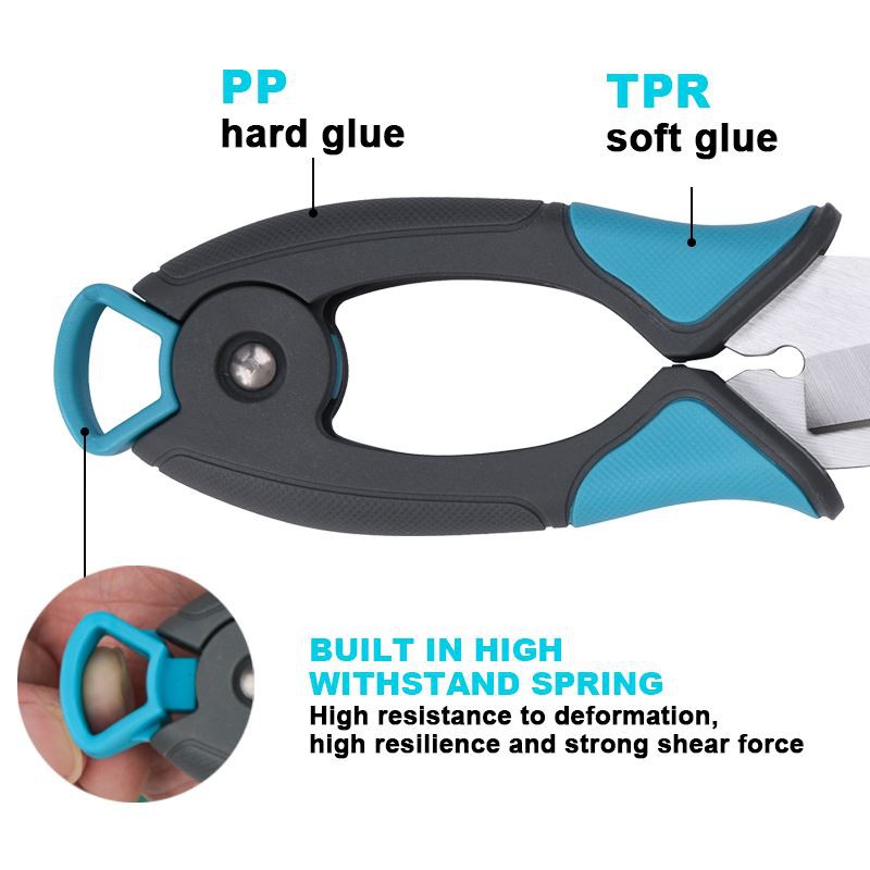 Garden herb snips lock