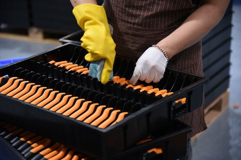 Gweithdy Gosod a Phecynnu