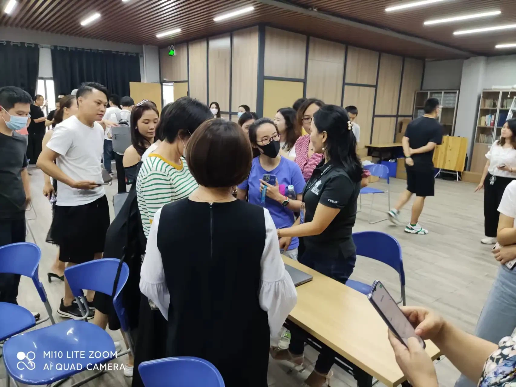 Mae Llawer o Gwmnïau Yn Dysgu O Fodel Busnes Llwyddiannus Rhino