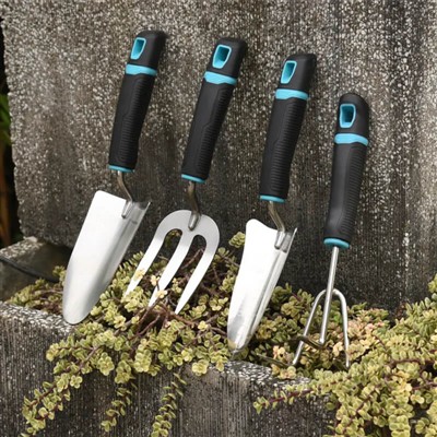 Gofal Dyddiol ar gyfer Planhigion Pot ar Falconi Eich Cartref